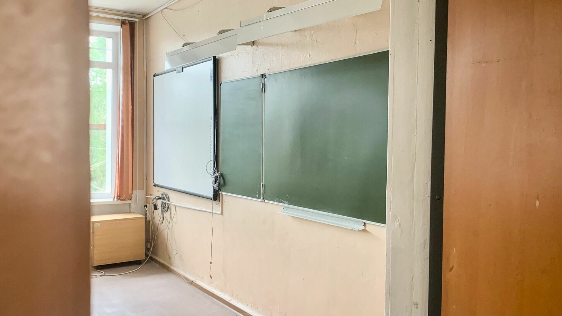 В результате ЧП в гимназии в Белгородской области пострадали восьмиклассники